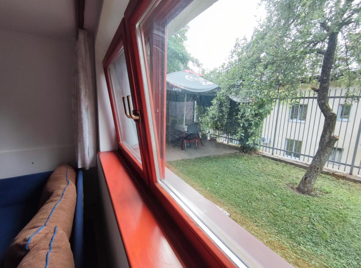 Apartment Near Center Сараево Экстерьер фото