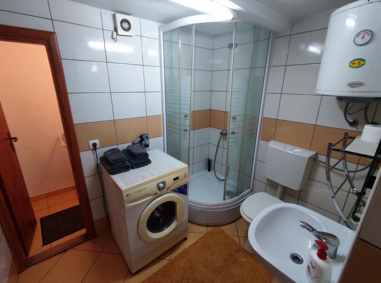 Apartment Near Center Сараево Экстерьер фото